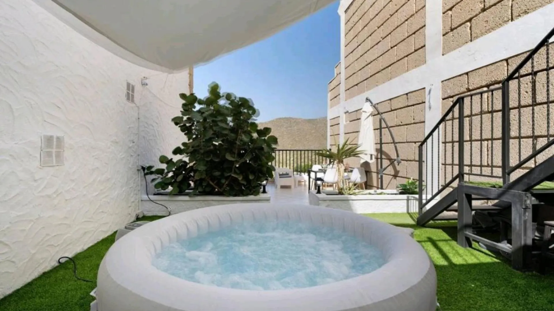 Villa Torviscas 아데제